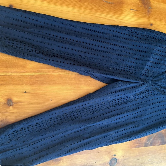 LOFT Navy Eyelet Capris - Picture 3 of 3